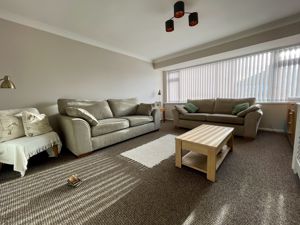 Living Room- click for photo gallery